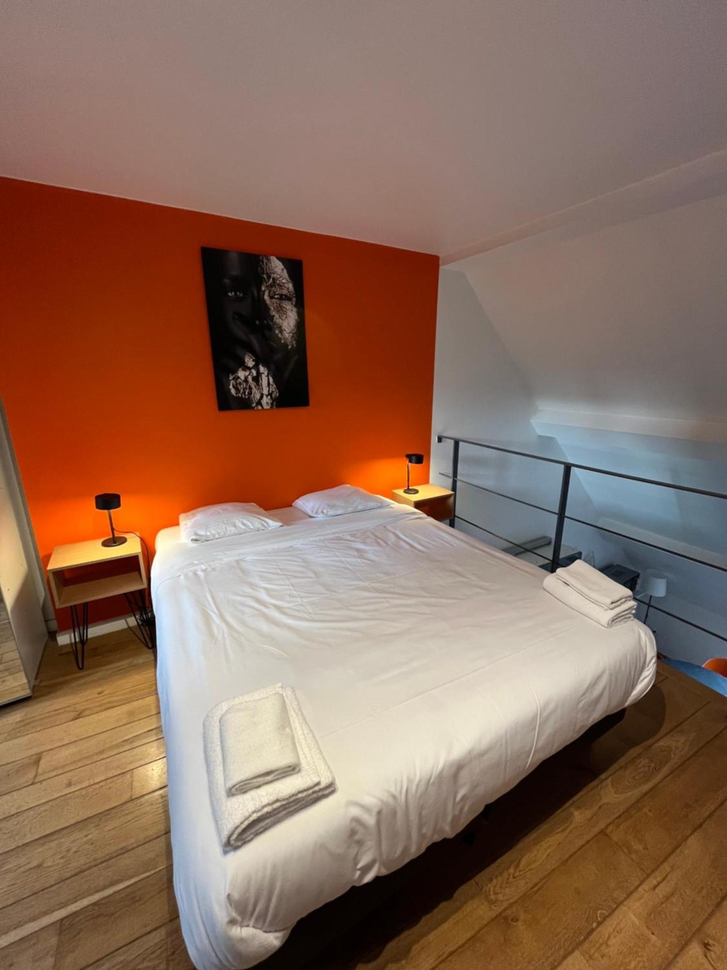 Penthouse Duplex Cosy 2 Chambres Au Coeur De Bruxelles ภายนอก รูปภาพ